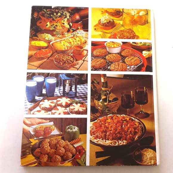 Preowned Better Homes and Gardens Ground Meat Cook Book Hardcover – Jan. 1 1969 - Picture 2 of 4